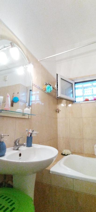 Holiday & Business Furnished Apartments 米提卡斯 外观 照片